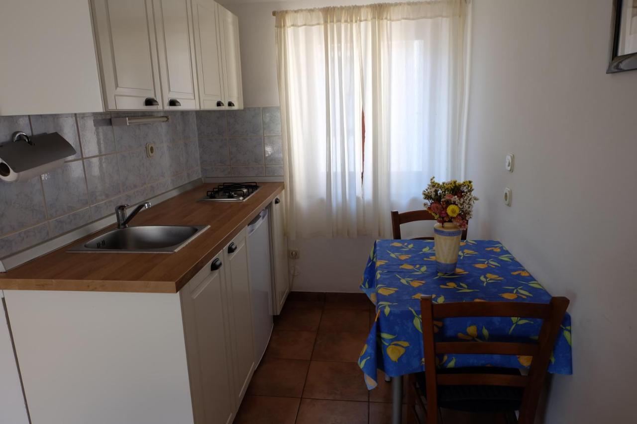Apartment Golubic *