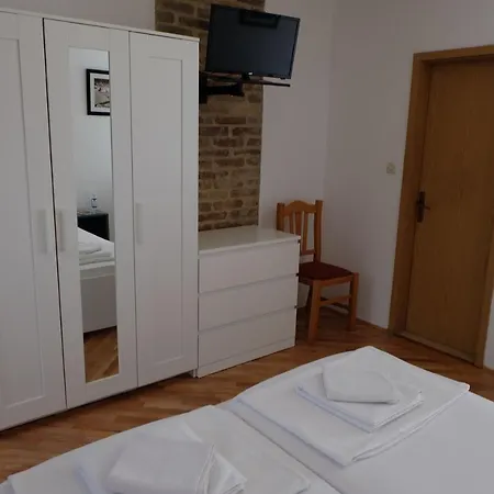 Apartments Golubic Pula Exterior foto